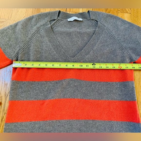 Stella McCartney Sweater Size M ( 44 ) Wool Cashmere Blend , V Neck , Like New - Picture 6 of 7